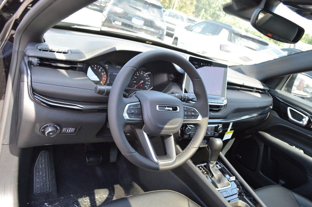 new 2025 Jeep Compass car, priced at $32,897