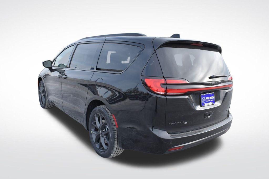 new 2026 Chrysler Pacifica car, priced at $49,225