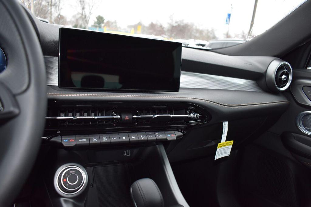 new 2025 Alfa Romeo Tonale car, priced at $40,814