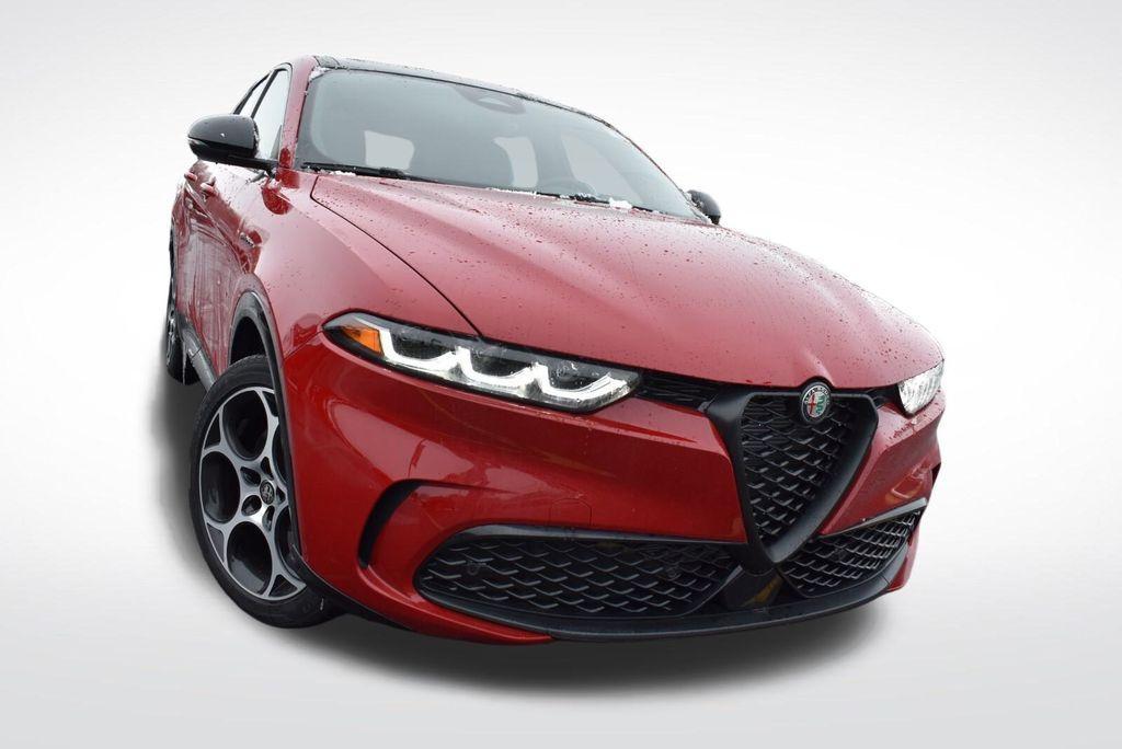 new 2025 Alfa Romeo Tonale car, priced at $40,814