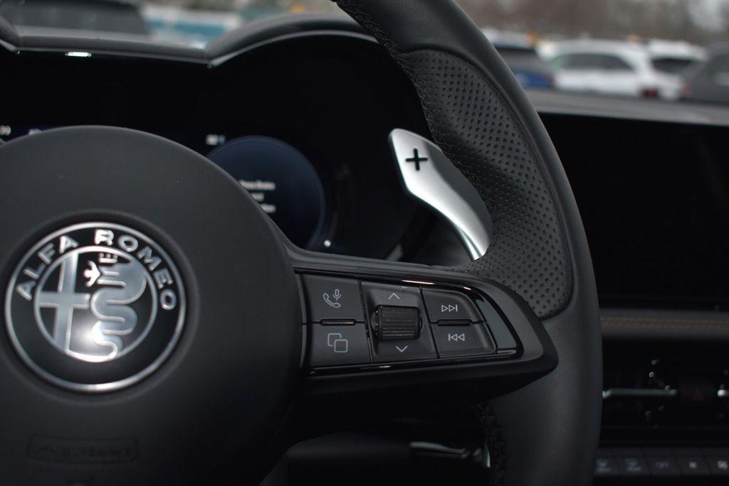 new 2025 Alfa Romeo Tonale car, priced at $40,814
