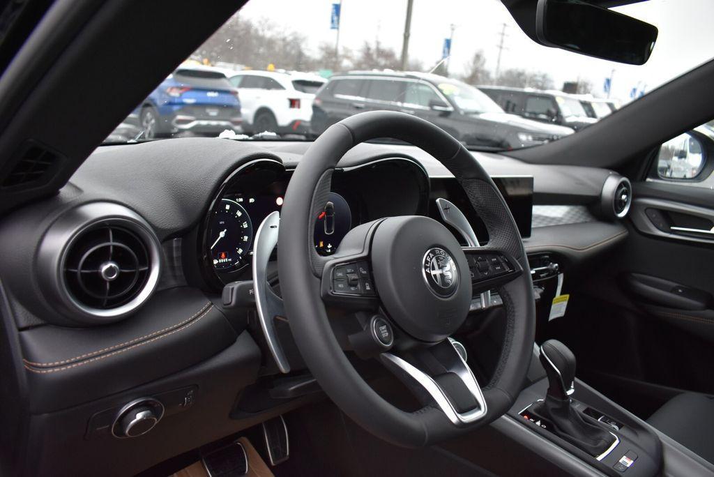 new 2025 Alfa Romeo Tonale car, priced at $40,814