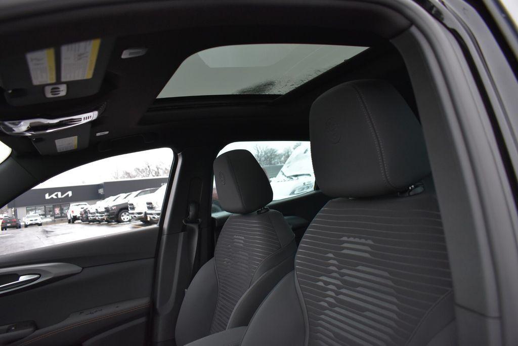 new 2025 Alfa Romeo Tonale car, priced at $36,859