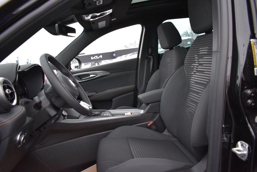 new 2025 Alfa Romeo Tonale car, priced at $36,859