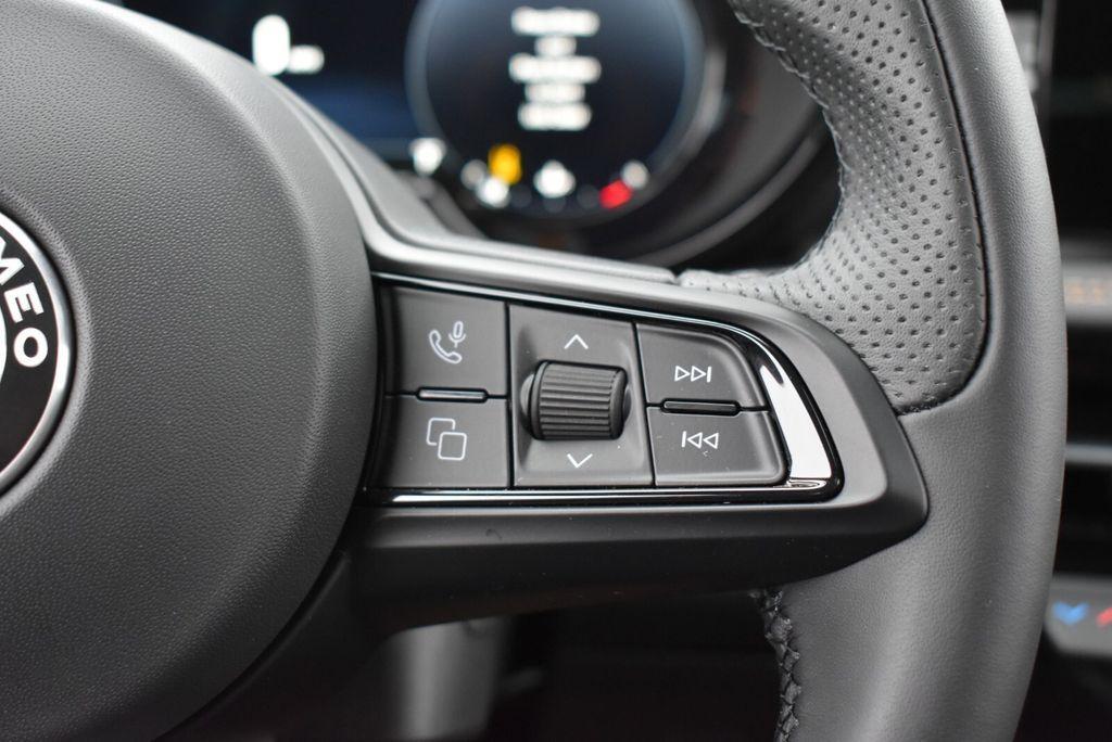 new 2025 Alfa Romeo Tonale car, priced at $36,859