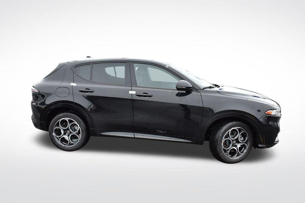 new 2025 Alfa Romeo Tonale car, priced at $36,859