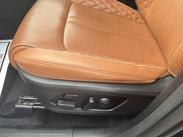 used 2023 Kia Sorento car, priced at $33,998