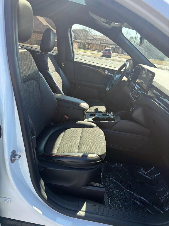 used 2024 Ford Escape car, priced at $19,998