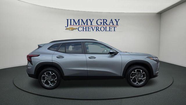 new 2026 Chevrolet Trax car, priced at $25,601