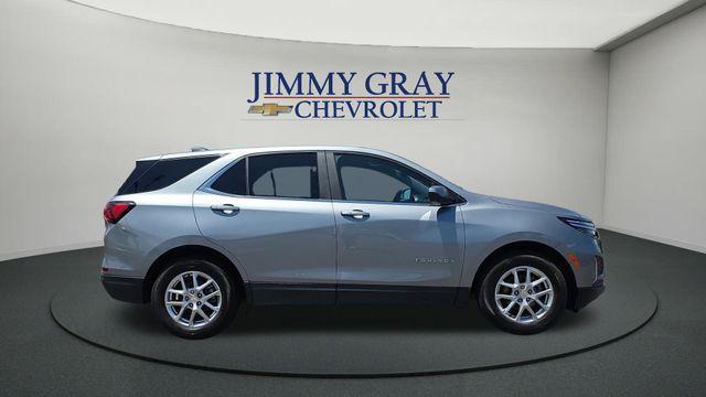 used 2023 Chevrolet Equinox car, priced at $22,000