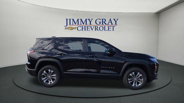 new 2026 Chevrolet Equinox car, priced at $31,305
