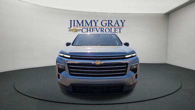 new 2026 Chevrolet Traverse car, priced at $43,132