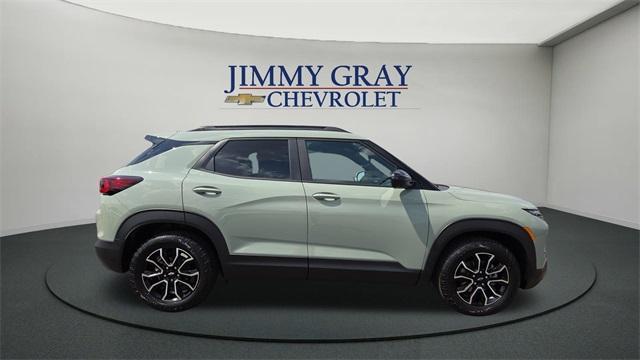 new 2026 Chevrolet TrailBlazer car, priced at $31,335