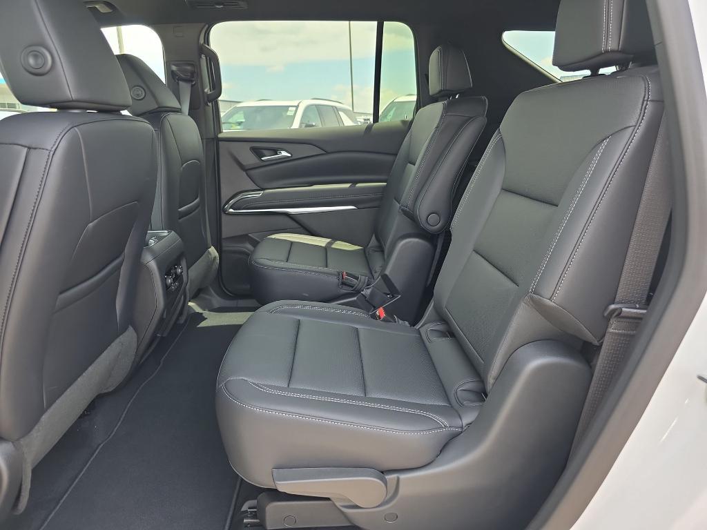 new 2026 Chevrolet Traverse car, priced at $46,202