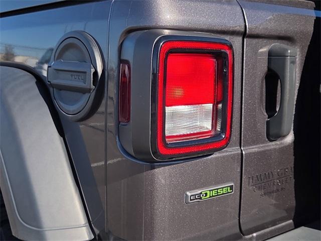 used 2021 Jeep Wrangler Unlimited car, priced at $27,500