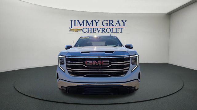 used 2025 GMC Sierra 1500 car, priced at $39,950