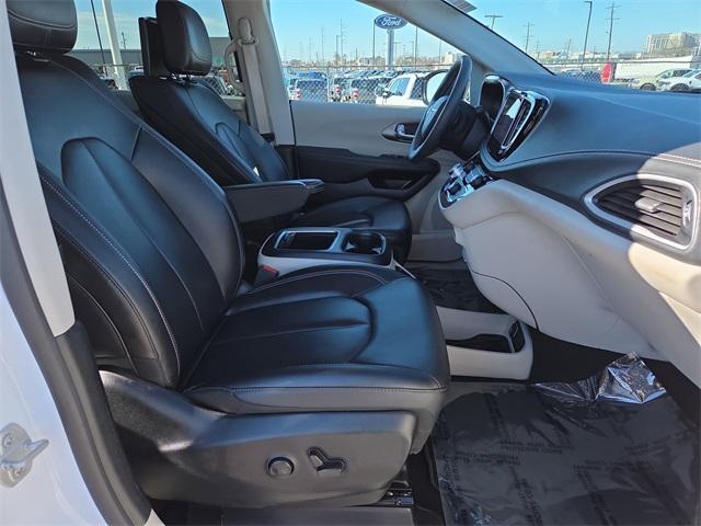 used 2024 Chrysler Pacifica car, priced at $29,950