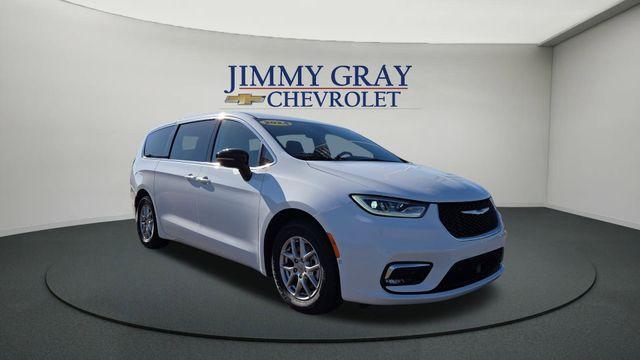 used 2024 Chrysler Pacifica car, priced at $28,950