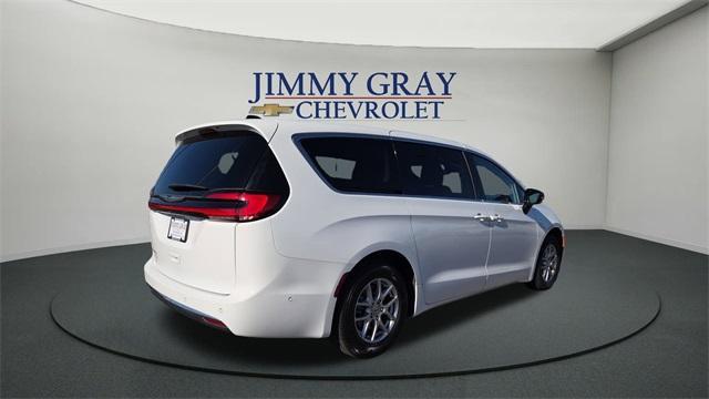 used 2024 Chrysler Pacifica car, priced at $29,950