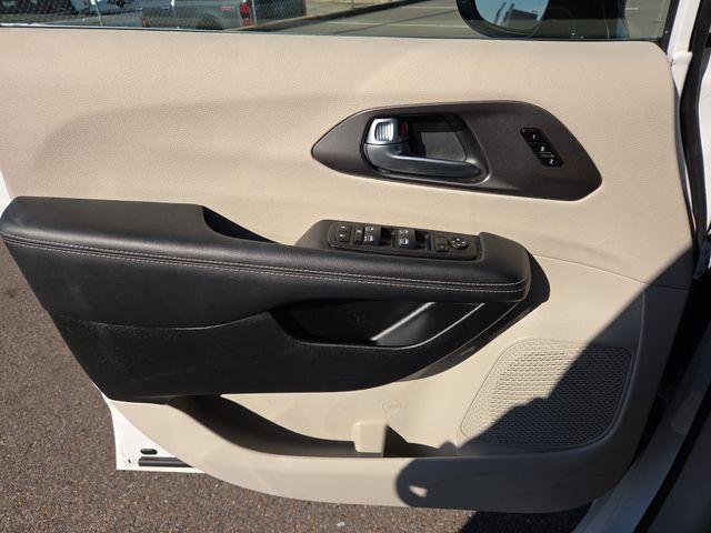 used 2024 Chrysler Pacifica car, priced at $28,950