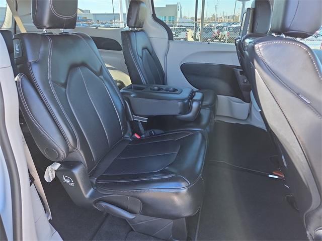 used 2024 Chrysler Pacifica car, priced at $29,950