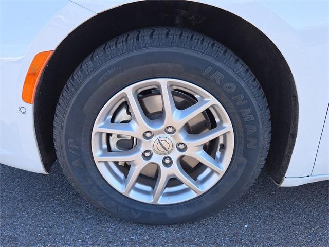 used 2024 Chrysler Pacifica car, priced at $29,950