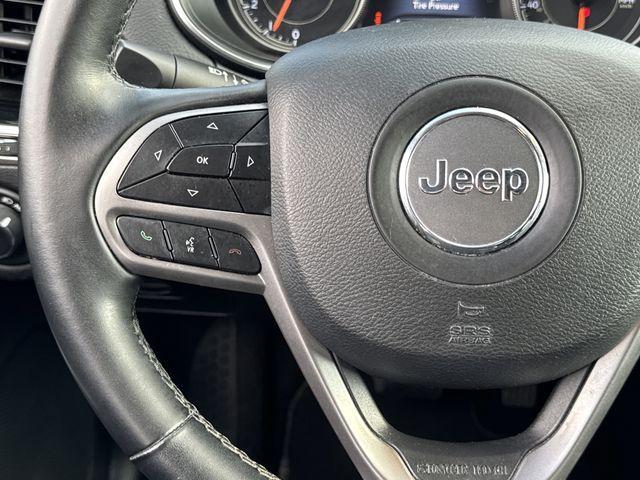 used 2019 Jeep Cherokee car, priced at $18,537