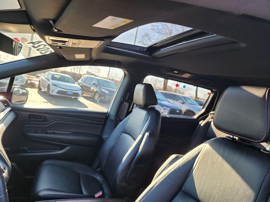 used 2024 Honda Odyssey car, priced at $36,555