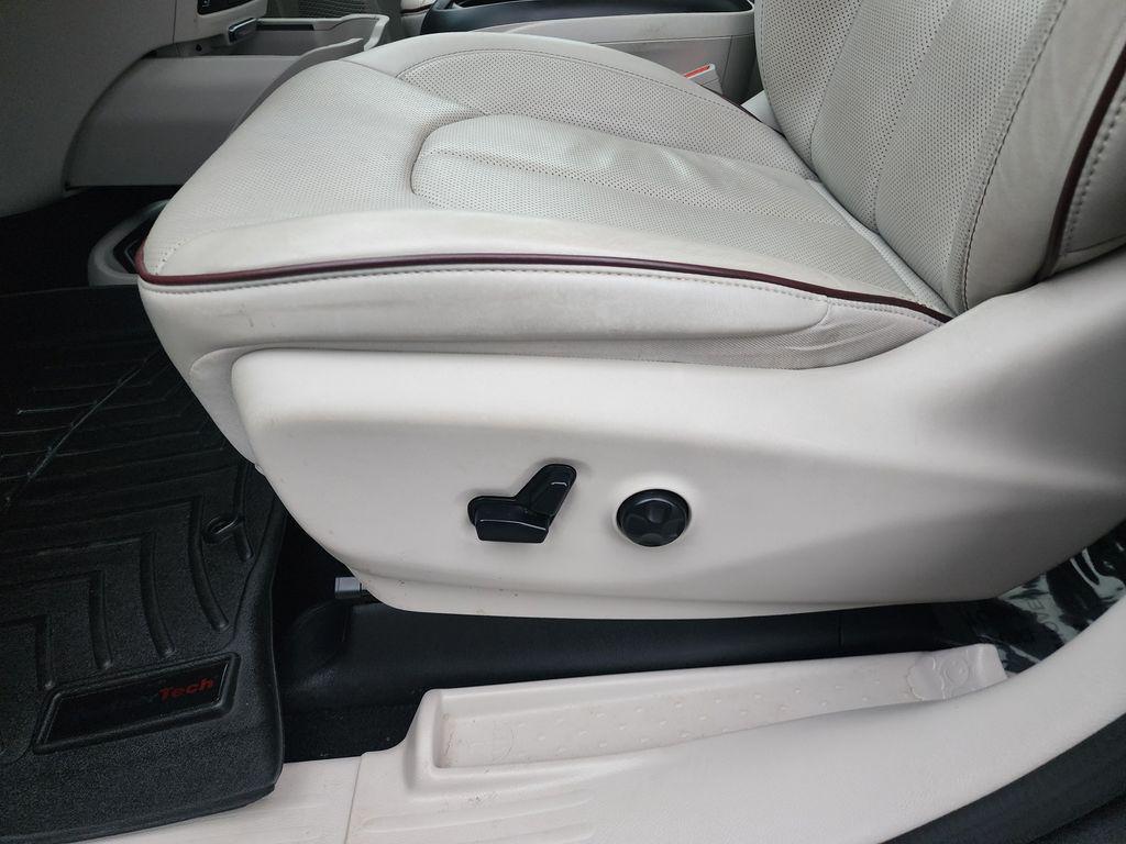 used 2020 Chrysler Pacifica car, priced at $17,793