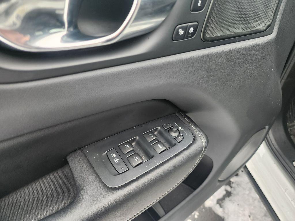 used 2022 Volvo XC60 car, priced at $32,391