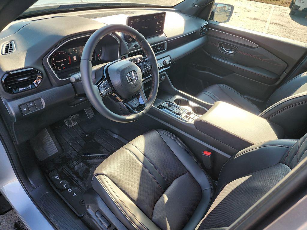 used 2026 Honda Pilot car, priced at $54,555