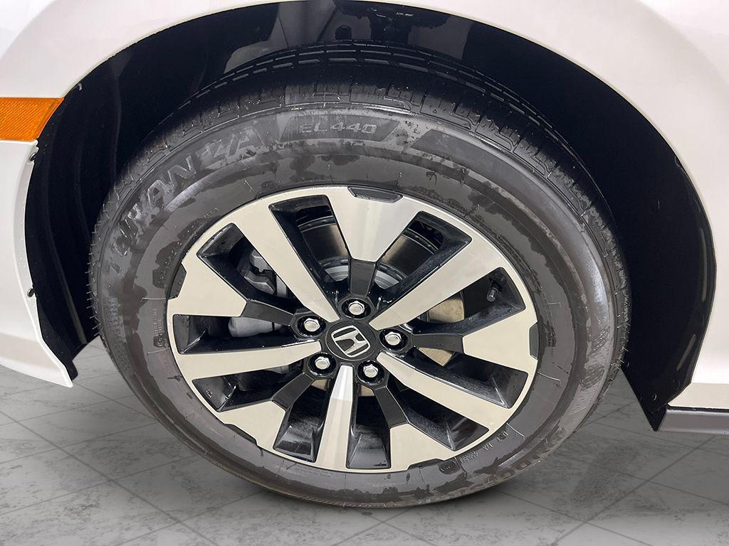 new 2026 Honda Odyssey car, priced at $42,079