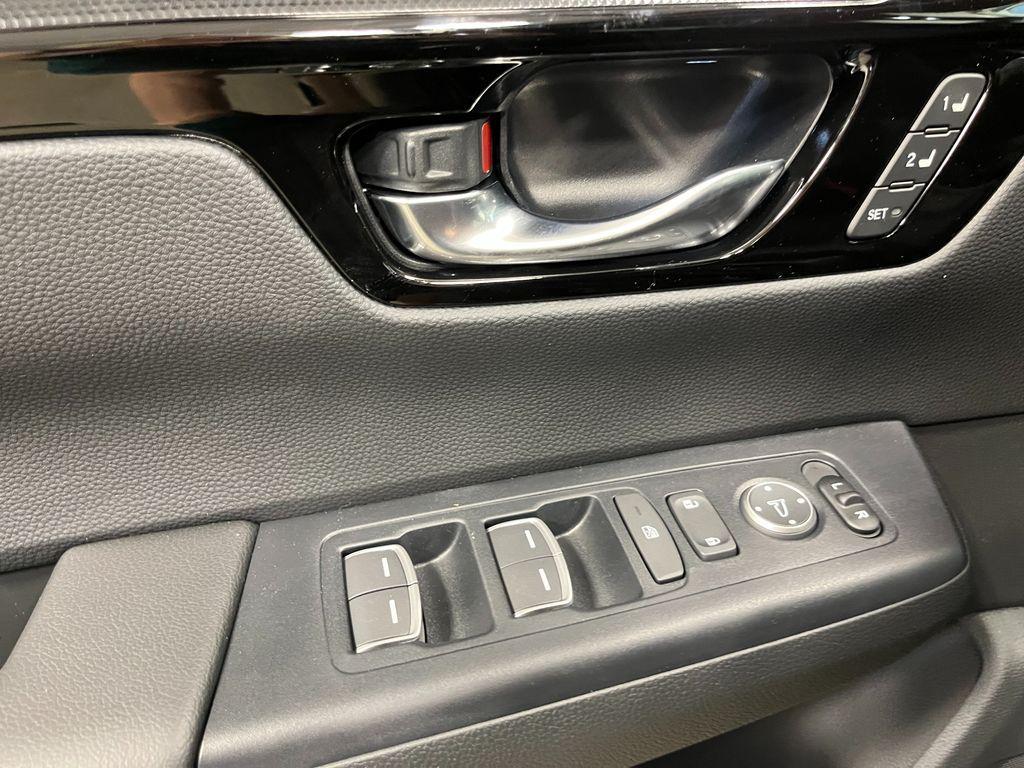 new 2026 Honda CR-V Hybrid car, priced at $44,455