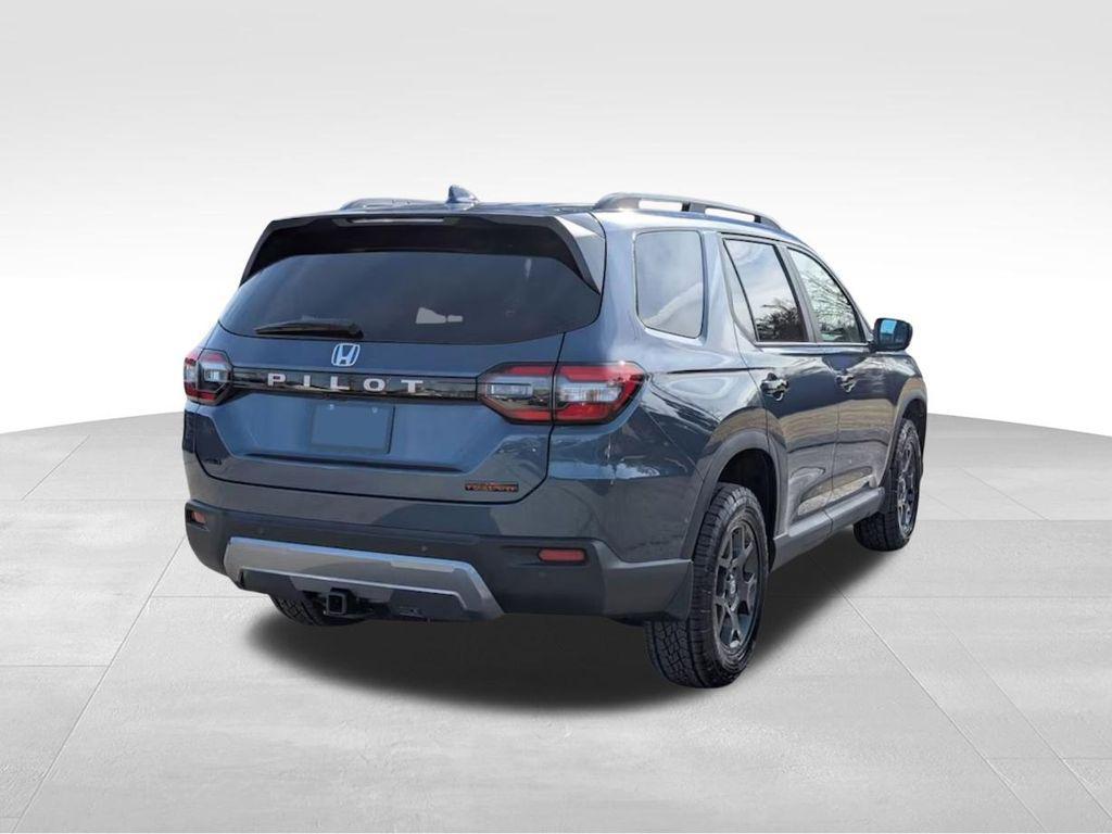 new 2026 Honda Pilot car, priced at $52,390