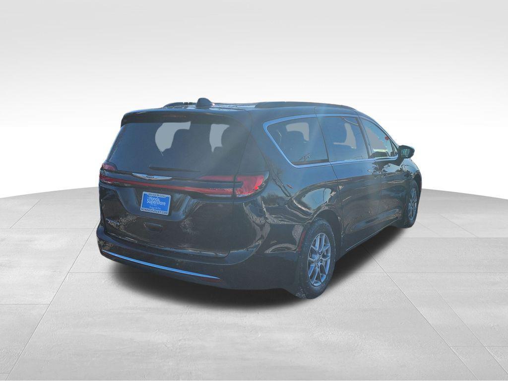 used 2022 Chrysler Pacifica car, priced at $19,195