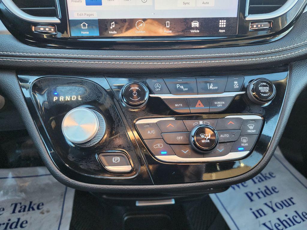 used 2022 Chrysler Pacifica car, priced at $19,195