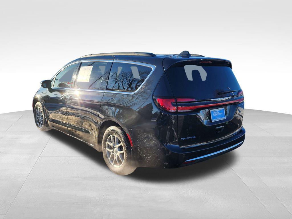 used 2022 Chrysler Pacifica car, priced at $19,195
