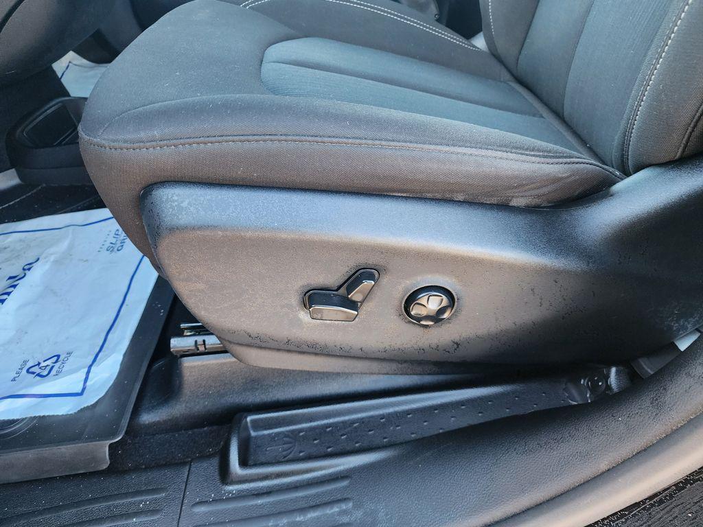 used 2022 Chrysler Pacifica car, priced at $19,195