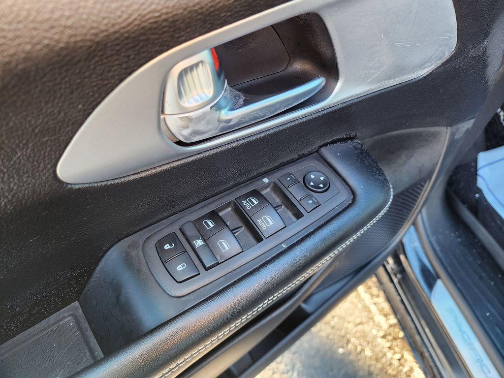 used 2022 Chrysler Pacifica car, priced at $19,195