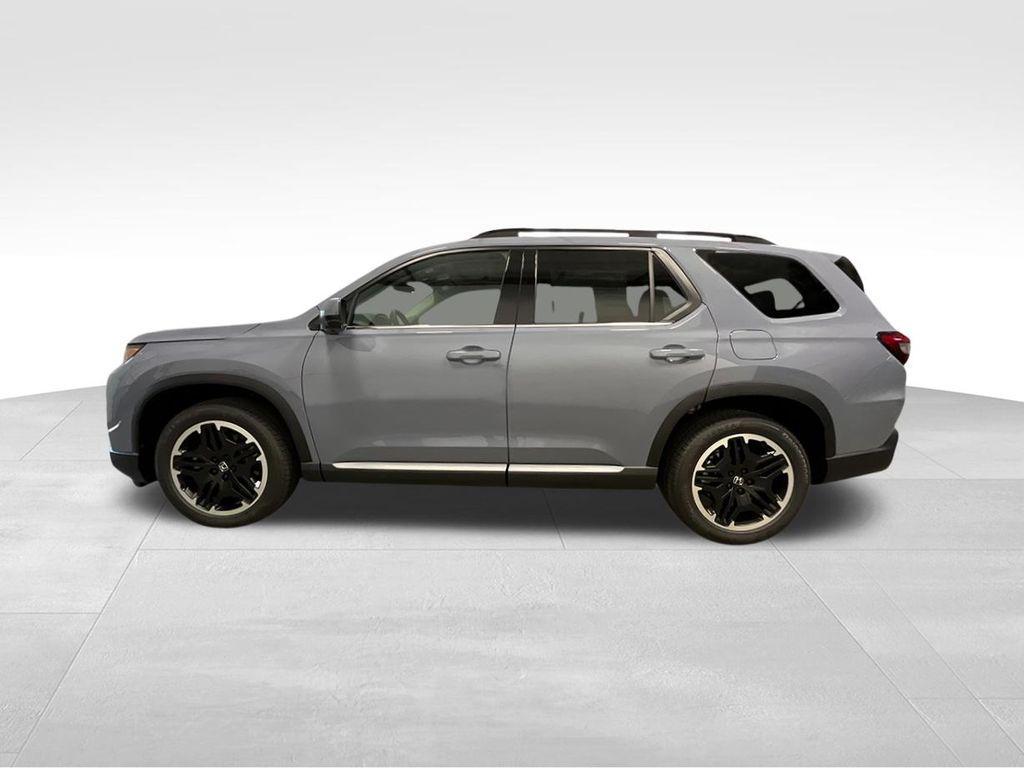 new 2026 Honda Pilot car, priced at $54,857
