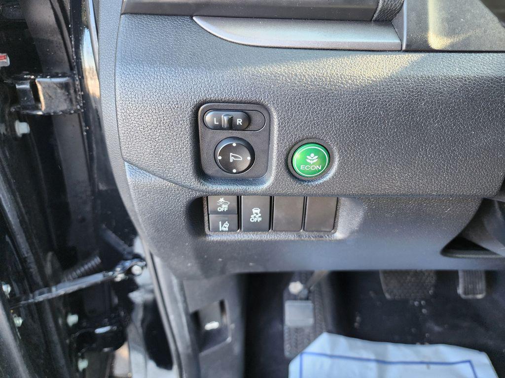 used 2020 Honda Pilot car, priced at $18,684