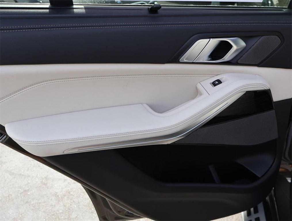 new 2025 BMW X5 PHEV car, priced at $88,120