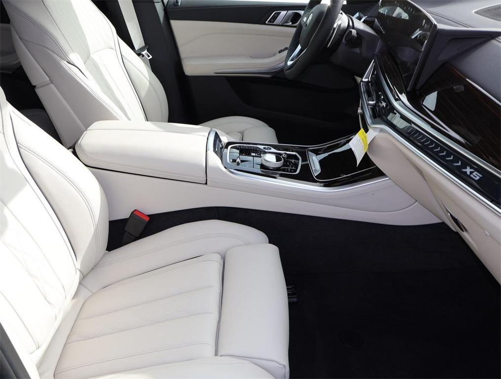 new 2025 BMW X5 PHEV car, priced at $88,120