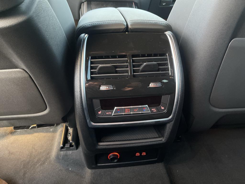 new 2026 BMW X7 car, priced at $127,045