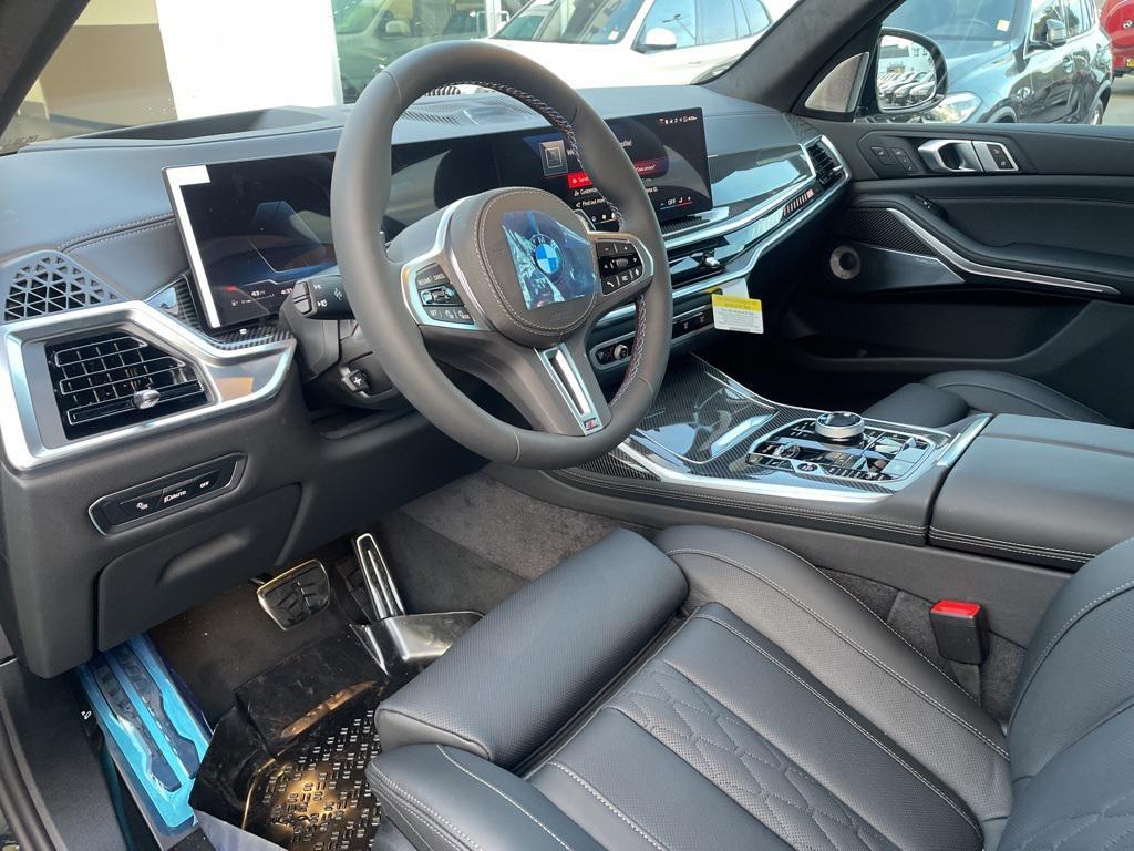 new 2026 BMW X7 car, priced at $127,045