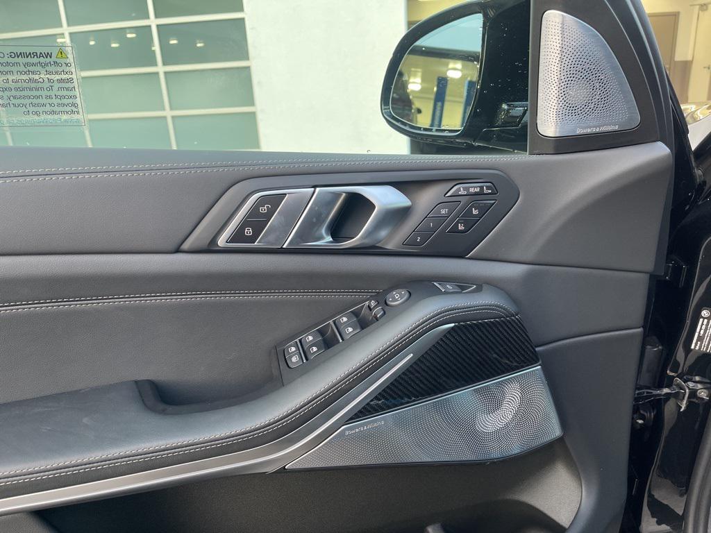 new 2026 BMW X7 car, priced at $127,045