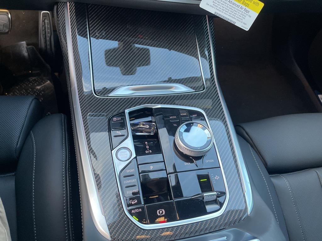 new 2026 BMW X7 car, priced at $127,045