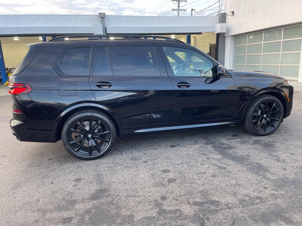 new 2026 BMW X7 car, priced at $127,045