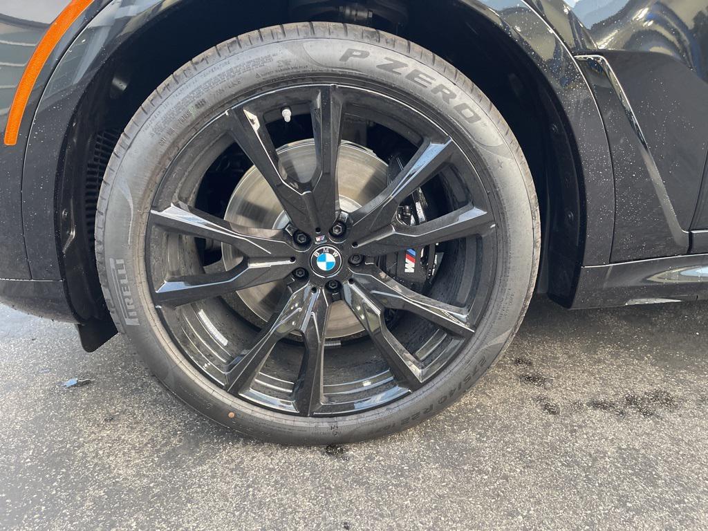 new 2026 BMW X7 car, priced at $127,045