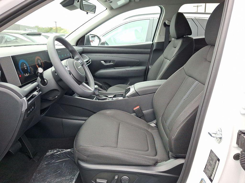new 2026 Hyundai Tucson car, priced at $35,000
